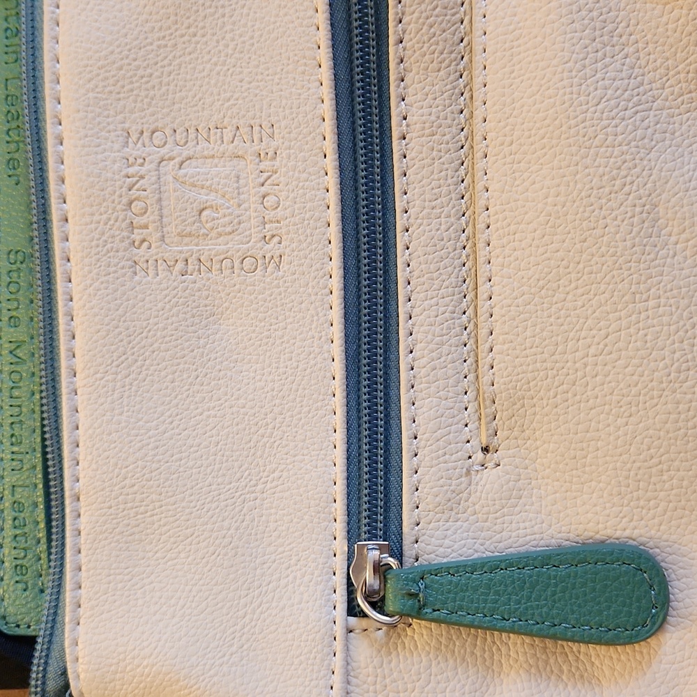 Stone Mountain Purse - Picture 6 of 12